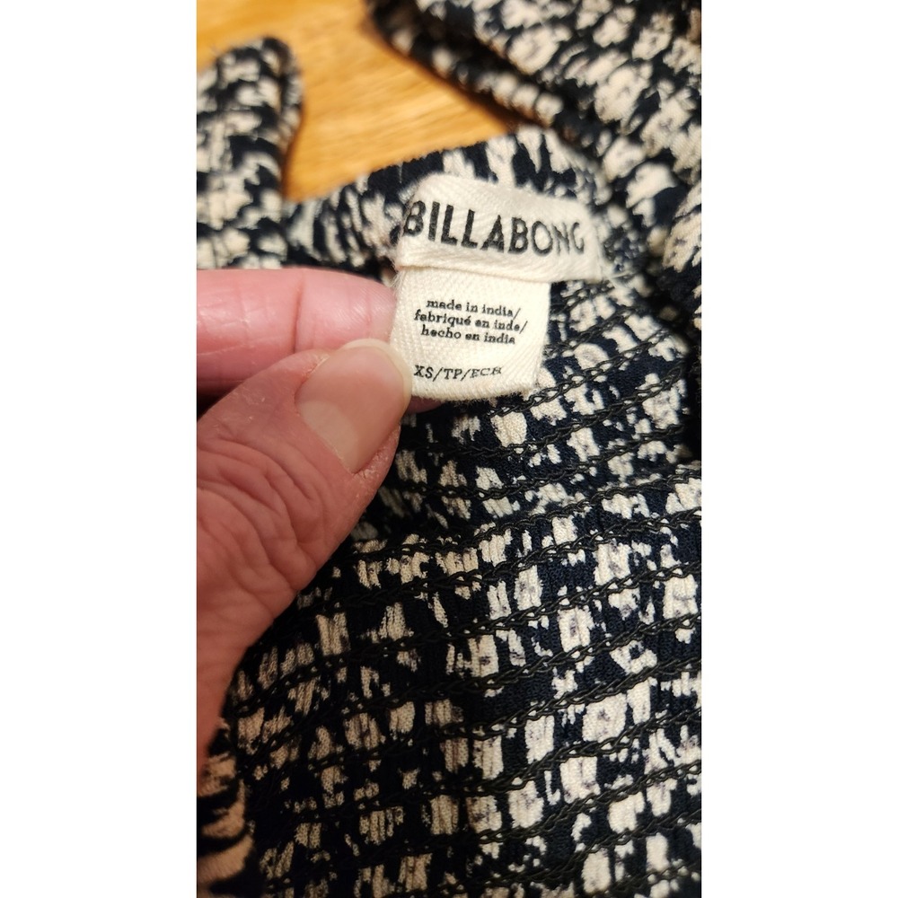 Billabong Night Fox Dress XS Black Floral Smocked Off Shoulder Mini Cottagecore - Picture 9 of 11